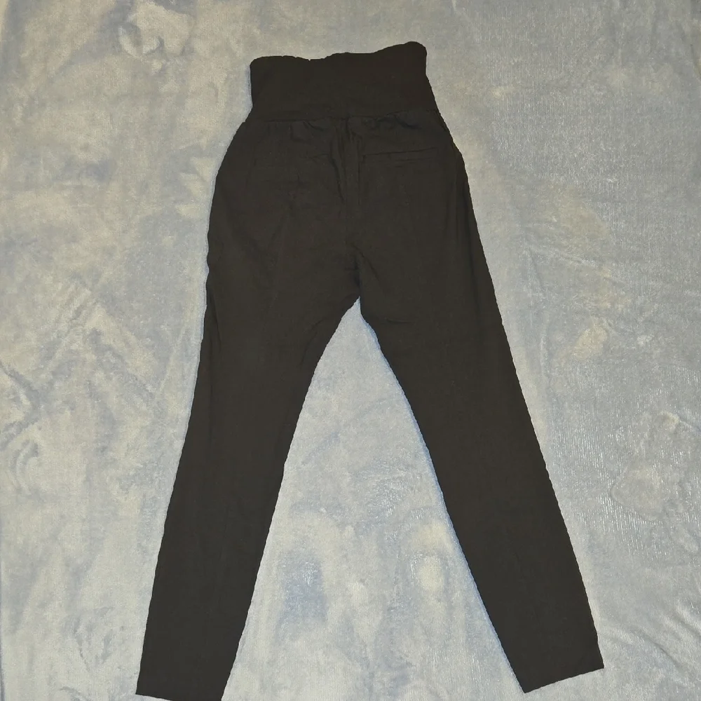 Motherhood Bounceback Black Leggings - Picture 4 of 6
